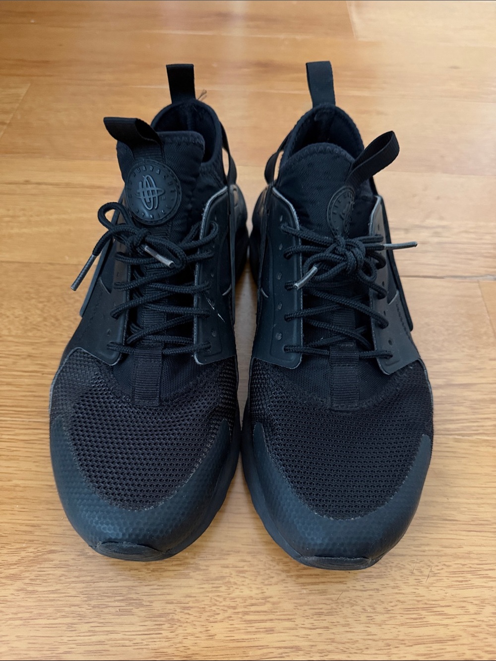 Nike women’s Huarache Black